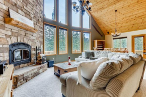 Private Retreat with Hot Tub and Game Room - Mountain Vista